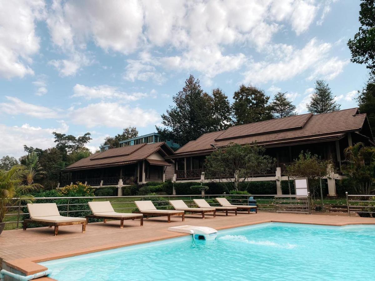 Phubachiang Golf & Resort Pakse Εξωτερικό φωτογραφία