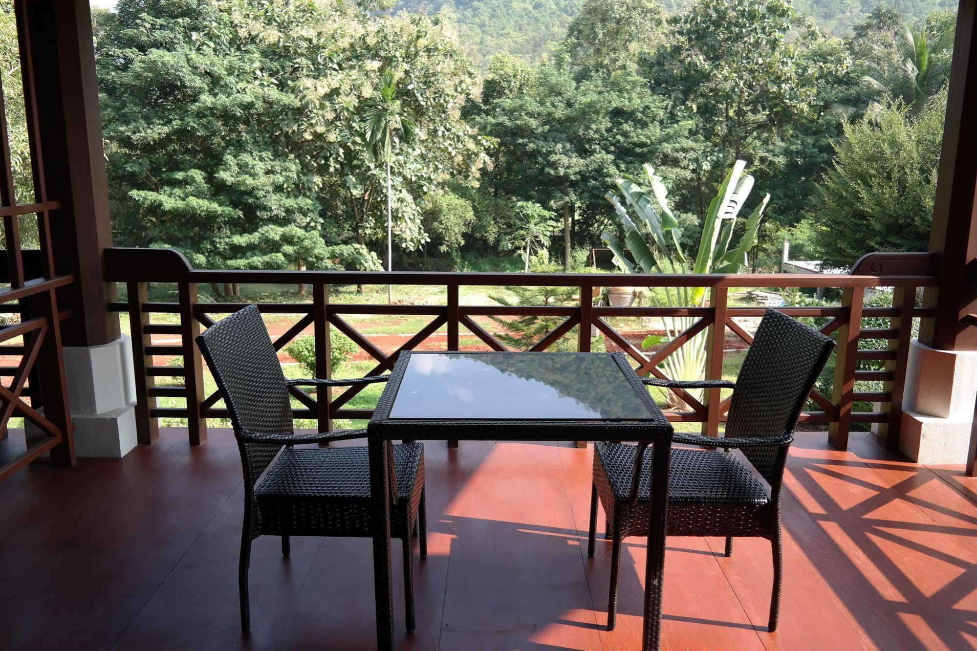 Phubachiang Golf & Resort Pakse Εξωτερικό φωτογραφία