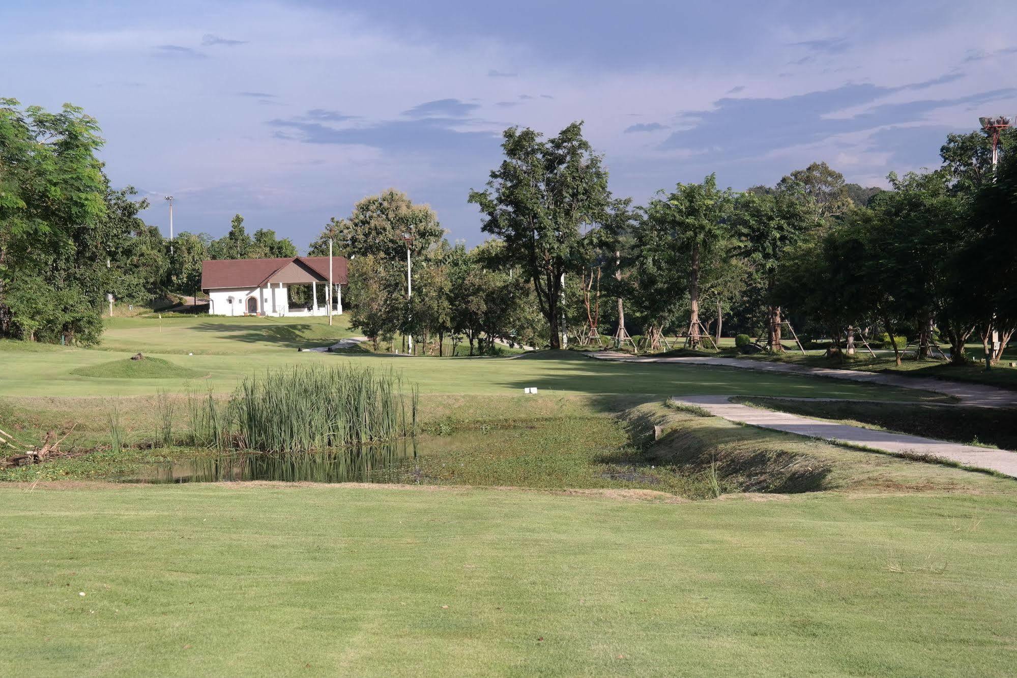 Phubachiang Golf & Resort Pakse Εξωτερικό φωτογραφία