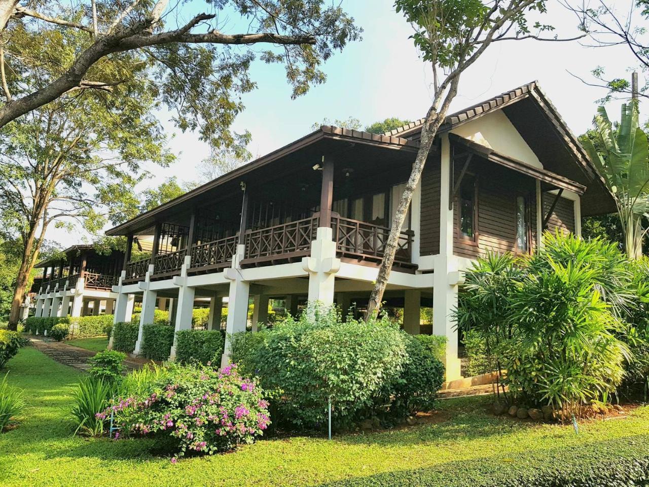 Phubachiang Golf & Resort Pakse Εξωτερικό φωτογραφία